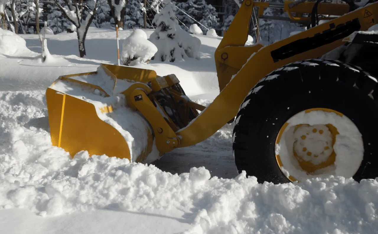 店舗・民泊・一軒家の除雪